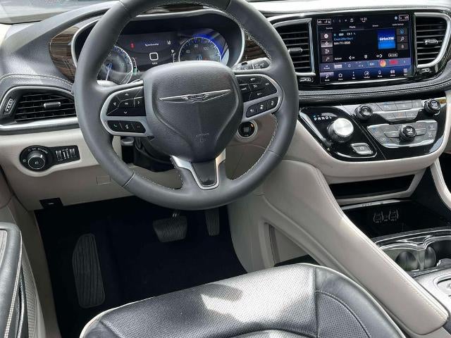 2024 Chrysler Pacifica Limited FWD