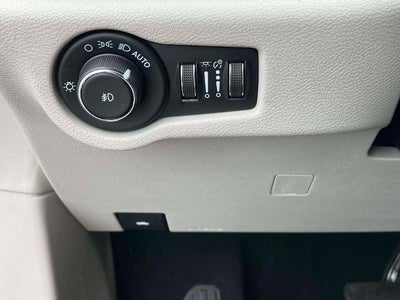 2024 Chrysler Pacifica Limited FWD