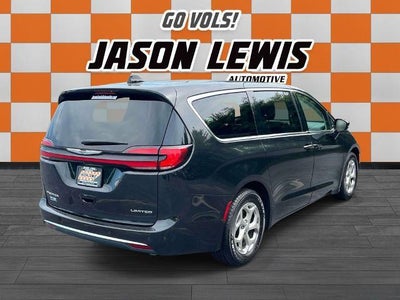2024 Chrysler Pacifica Limited FWD