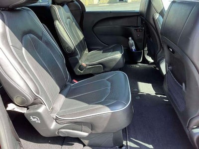 2025 Chrysler Pacifica Limited FWD
