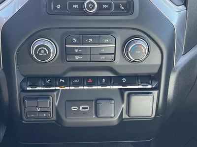 2024 Chevrolet Silverado 2500 HD Crew Cab Standard Box 4-Wheel Drive Custom
