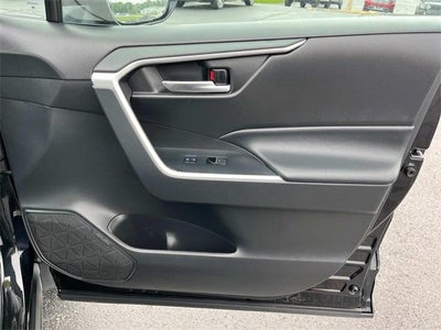 2023 Toyota RAV4 XLE FWD (GS)