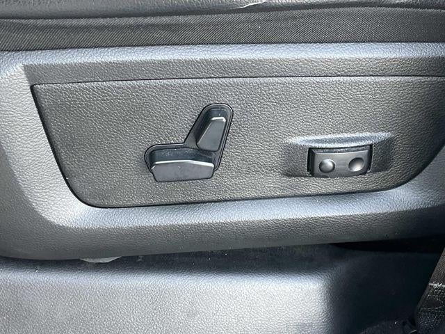 2019 RAM 3500 Laramie 4x4 Crew Cab 6'4" Box