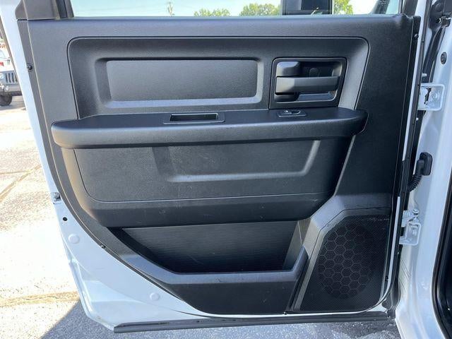 2023 RAM 3500 Tradesman 4x4 Crew Cab 8' Box