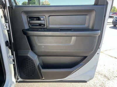 2023 RAM 3500 Tradesman 4x4 Crew Cab 8' Box