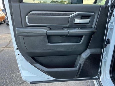 2024 RAM 3500 Big Horn 4x4 Crew Cab 8' Box