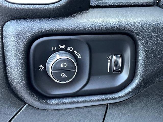 2024 RAM 3500 Big Horn 4x4 Crew Cab 8' Box