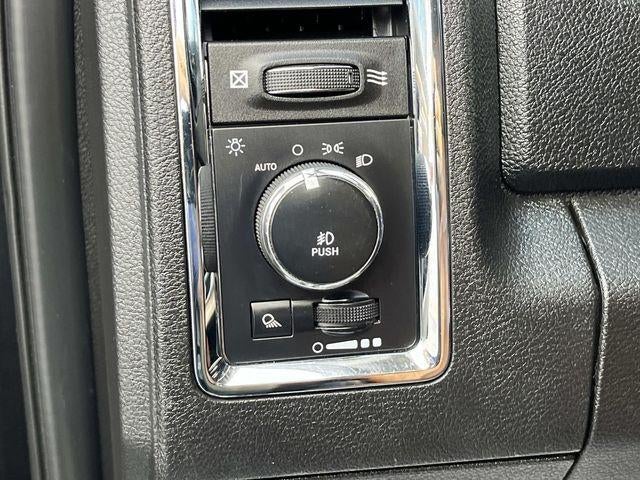 2018 RAM 3500 Laramie Longhorn 4x4 Mega Cab 6'4" Box