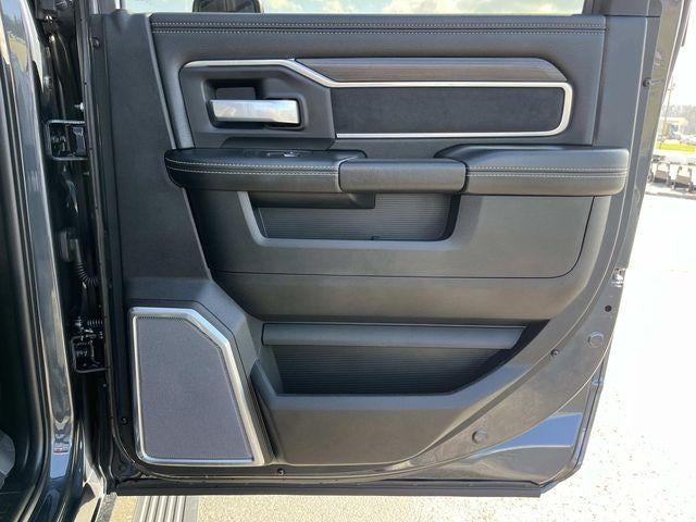 2025 RAM 2500 Laramie 4x4 Crew Cab 6'4" Box