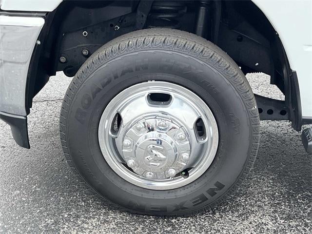 2024 RAM 3500 Tradesman 4x4 Crew Cab 8' Box