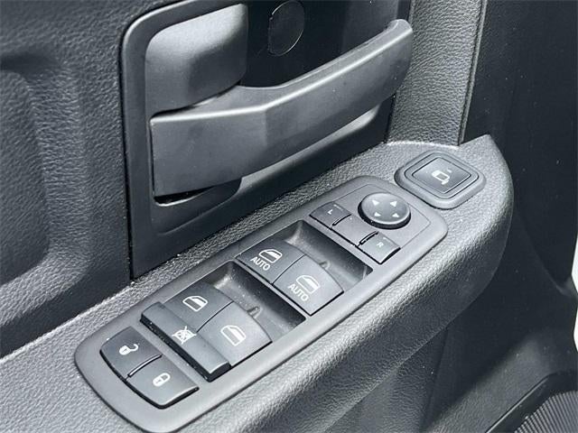 2024 RAM 3500 Tradesman 4x4 Crew Cab 8' Box