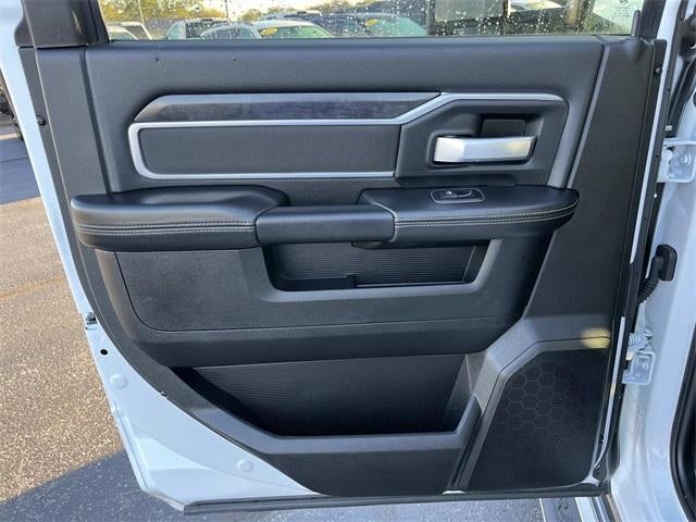 2024 RAM 3500 Big Horn 4x4 Crew Cab 8' Box