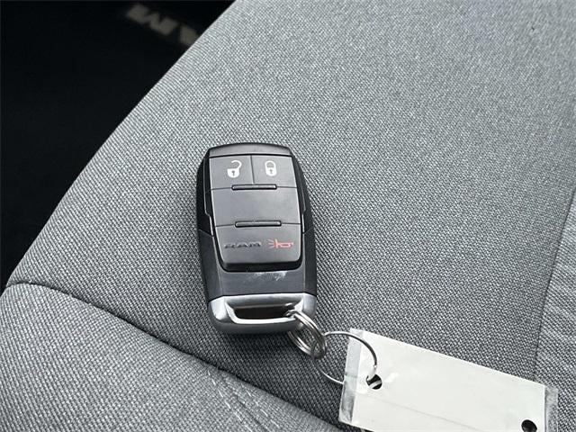 2023 RAM 3500 Big Horn 4x4 Crew Cab 8' Box