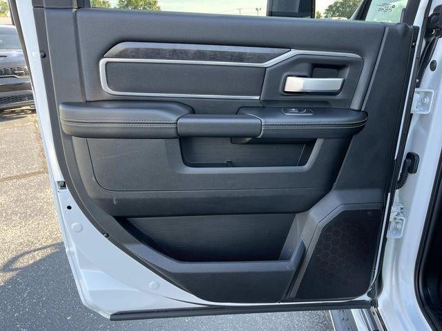 2024 RAM 3500 Big Horn 4x4 Crew Cab 8' Box