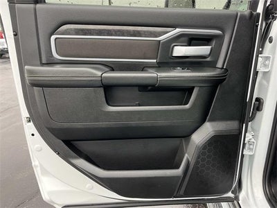 2024 RAM 3500 Big Horn 4x4 Crew Cab 8' Box