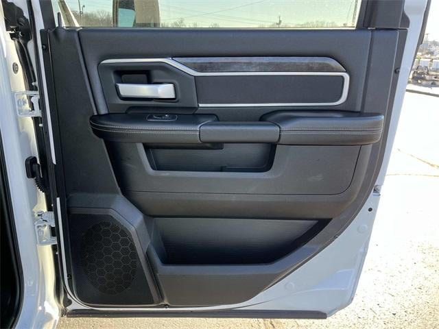 2024 RAM 3500 Big Horn 4x4 Crew Cab 8' Box