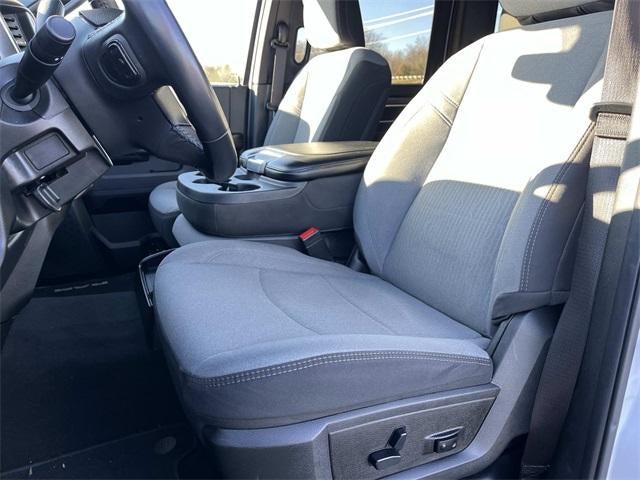 2024 RAM 3500 Big Horn 4x4 Crew Cab 8' Box