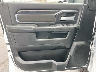 2024 RAM 3500 Big Horn 4x4 Crew Cab 8' Box