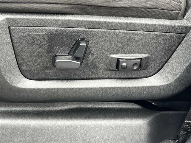 2024 RAM 3500 Big Horn 4x4 Crew Cab 8' Box