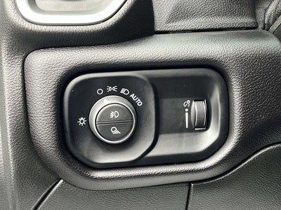 2022 RAM 3500 Big Horn 4x4 Crew Cab 8' Box