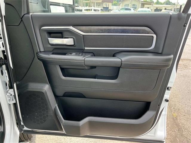 2024 RAM 3500 Big Horn 4x4 Crew Cab 8' Box