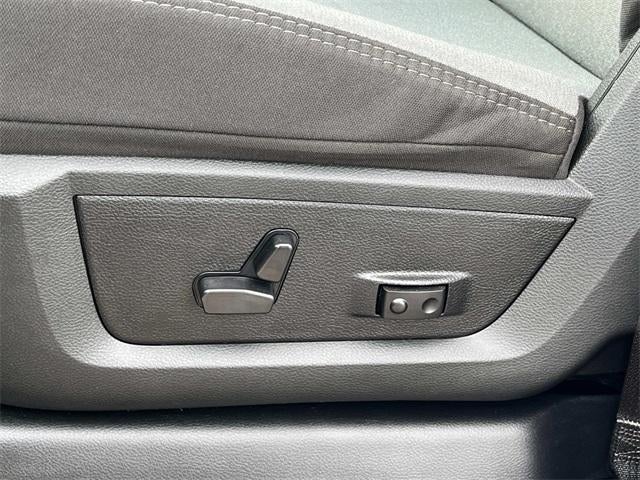 2024 RAM 3500 Big Horn 4x4 Crew Cab 8' Box