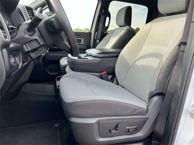 2024 RAM 3500 Big Horn 4x4 Crew Cab 8' Box