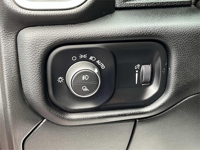 2024 RAM 3500 Big Horn 4x4 Crew Cab 8' Box