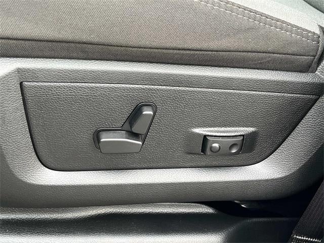 2024 RAM 3500 Big Horn 4x4 Crew Cab 8' Box