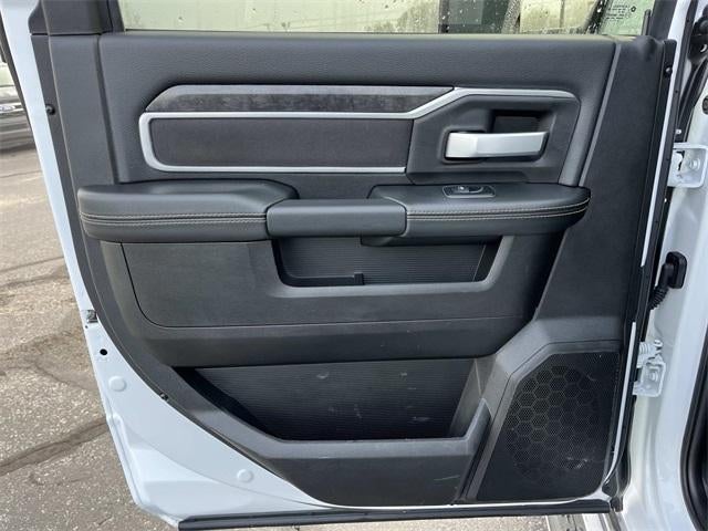 2024 RAM 3500 Big Horn 4x4 Crew Cab 8' Box