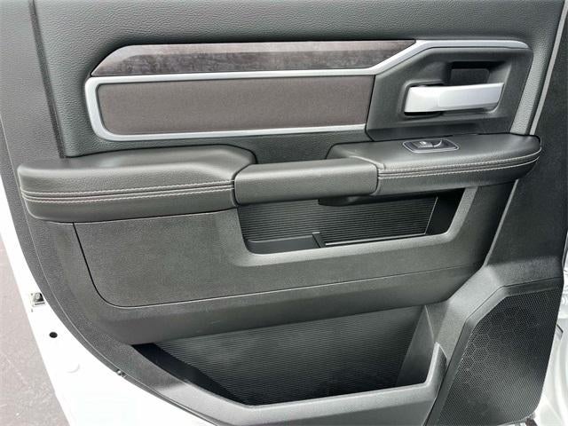 2024 RAM 3500 Big Horn 4x4 Crew Cab 8' Box