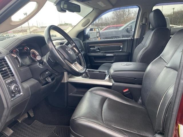 2017 RAM 3500 Laramie 4x4 Crew Cab 8' Box