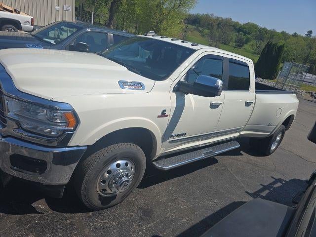 2022 RAM 3500 Limited 4x4 Crew Cab 8' Box
