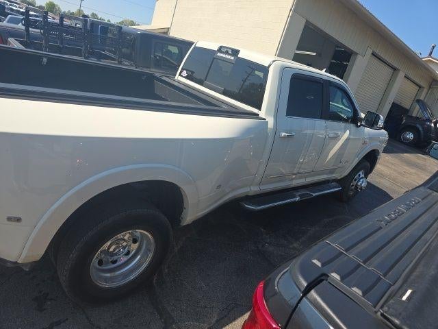 2022 RAM 3500 Limited 4x4 Crew Cab 8' Box