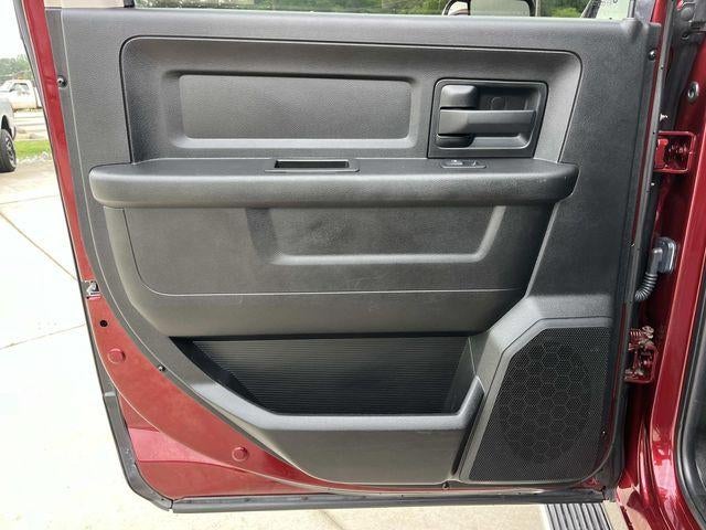 2018 RAM 2500 Tradesman 4x4 Crew Cab 6'4" Box