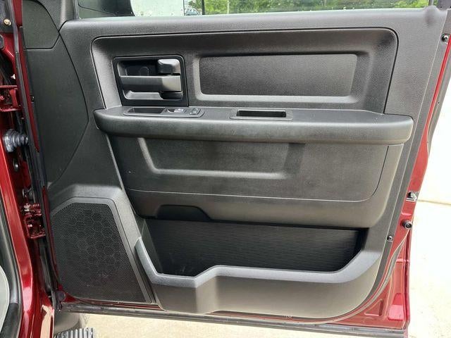 2018 RAM 2500 Tradesman 4x4 Crew Cab 6'4" Box