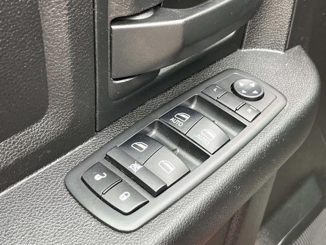 2018 RAM 2500 Tradesman 4x4 Crew Cab 6'4" Box