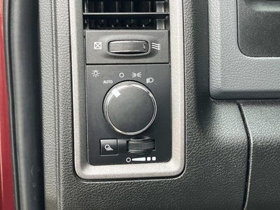 2018 RAM 2500 Tradesman 4x4 Crew Cab 6'4" Box