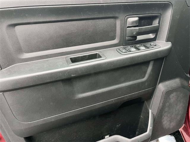 2017 RAM 2500 Tradesman 4x4 Crew Cab 6'4" Box