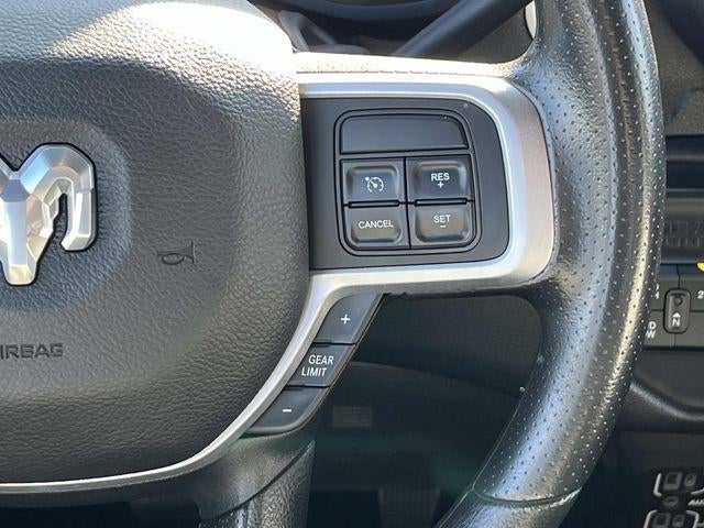 2022 RAM 2500 Big Horn 4x4 Crew Cab 6'4" Box