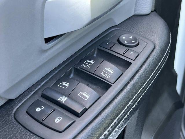 2022 RAM 2500 Big Horn 4x4 Crew Cab 6'4" Box