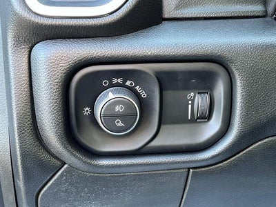 2022 RAM 2500 Big Horn 4x4 Crew Cab 6'4" Box