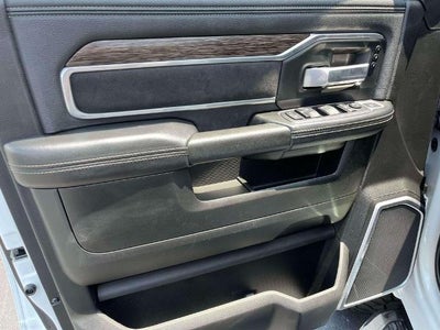 2020 RAM 2500 Laramie 4x4 Crew Cab 6'4" Box
