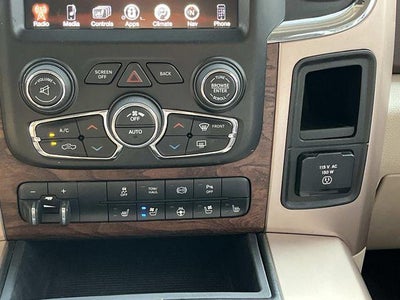 2015 RAM 2500 4WD Crew Cab 6.4 Ft Box Longhorn