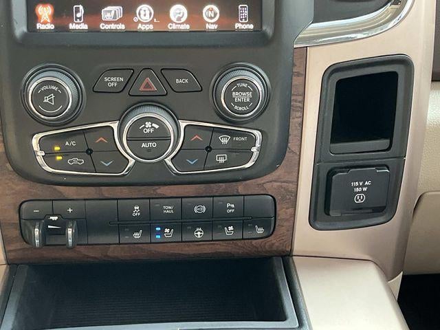 2015 RAM 2500 4WD Crew Cab 6.4 Ft Box Longhorn