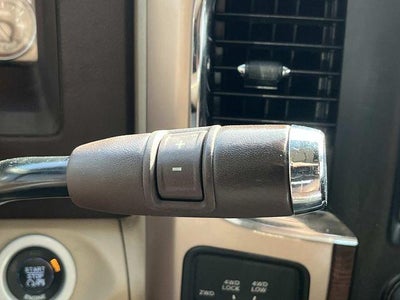 2015 RAM 2500 4WD Crew Cab 6.4 Ft Box Longhorn
