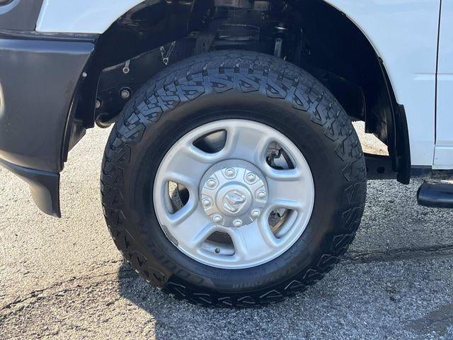 2022 RAM 2500 Tradesman 4x4 Crew Cab 8' Box