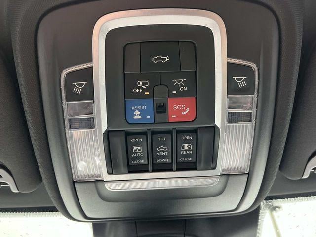 2019 RAM 2500 Limited 4x4 Crew Cab 6'4" Box