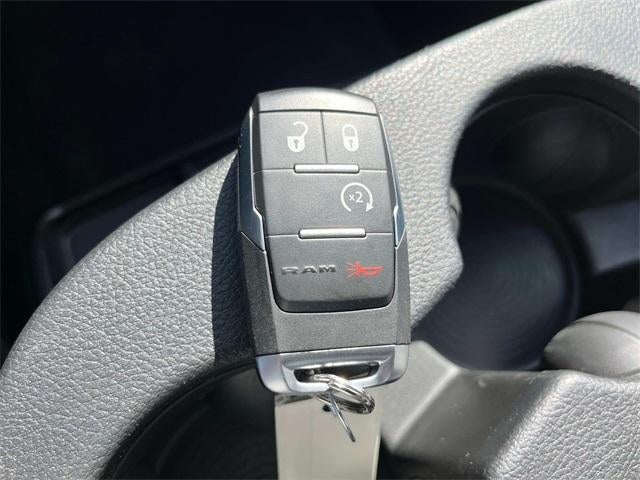 2023 RAM 4500 Chassis Cab SLT 4x4 Crew Cab 60" CA 173.4" WB