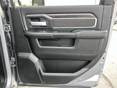 2024 RAM 4500 Chassis Cab SLT 4x4 Crew Cab 60" CA 173.4" WB